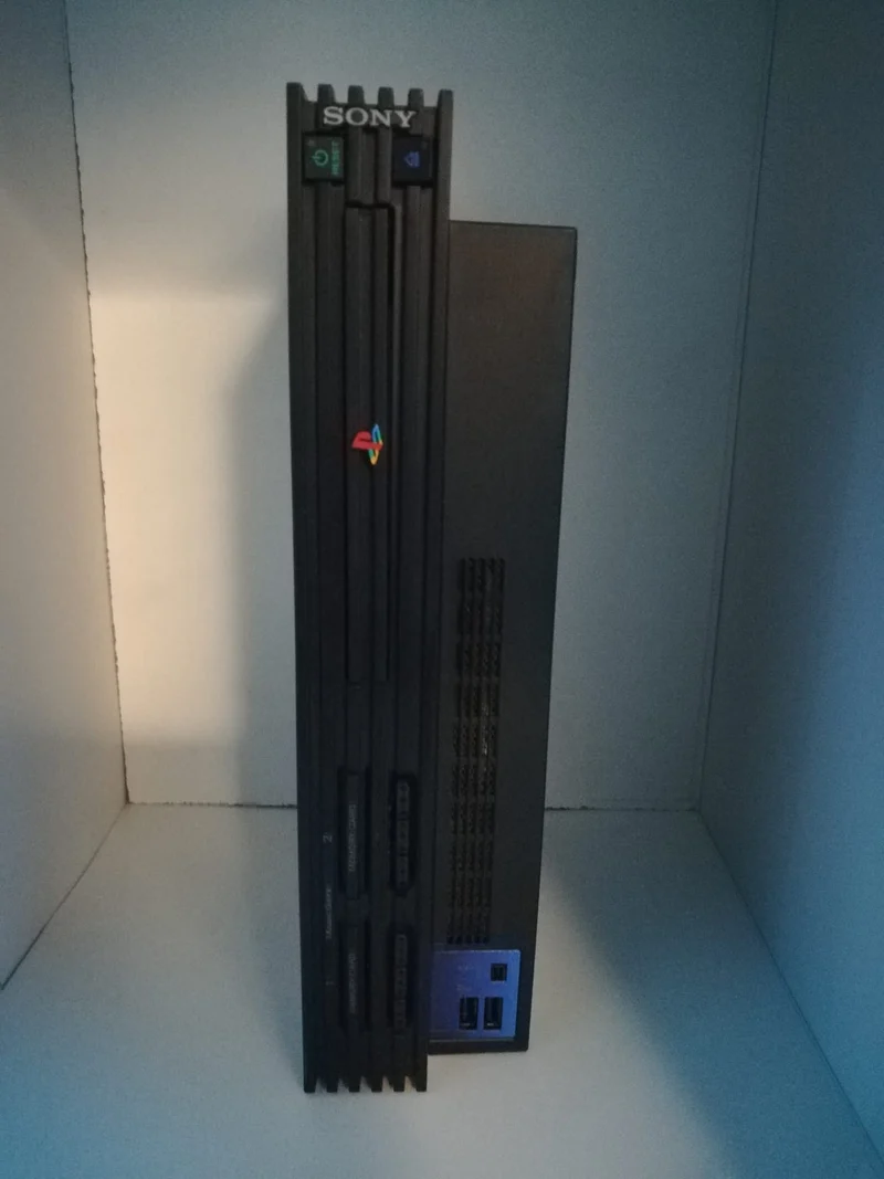 PS2 PLAYSTATION SONY VERSIONE JAPAN (senza scatola)(gia con riduttore di corrente)