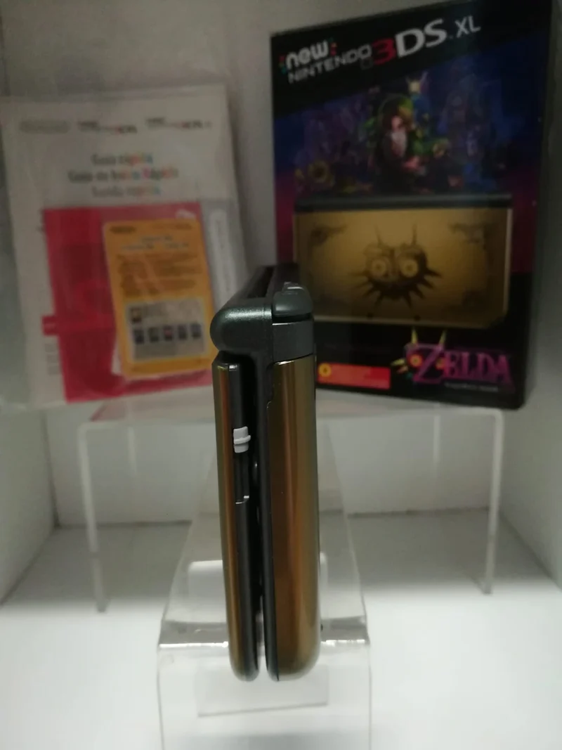 New Nintendo 3DS XL: Console Zelda: Majora's Mask Edition - Usato Pari al Nuovo