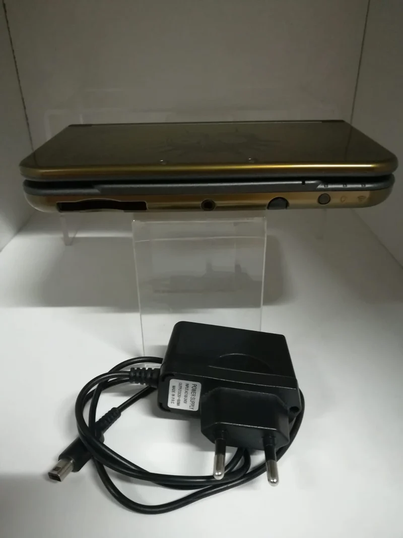 New Nintendo 3DS XL: Console Zelda: Majora's Mask Edition - Usato Pari al Nuovo