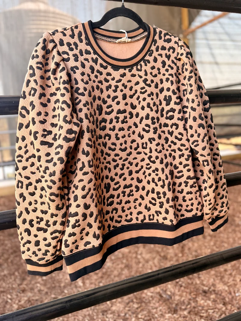 Textured Leopard Mocha Crewneck