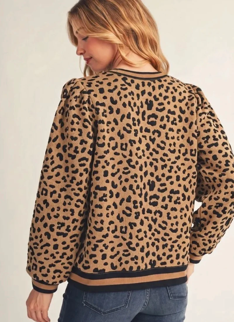 Textured Leopard Mocha Crewneck
