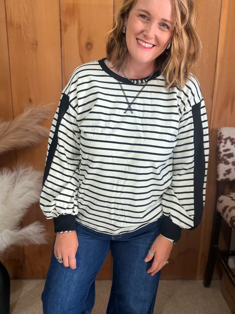 Black / White Stripe Puff Sleeve Top