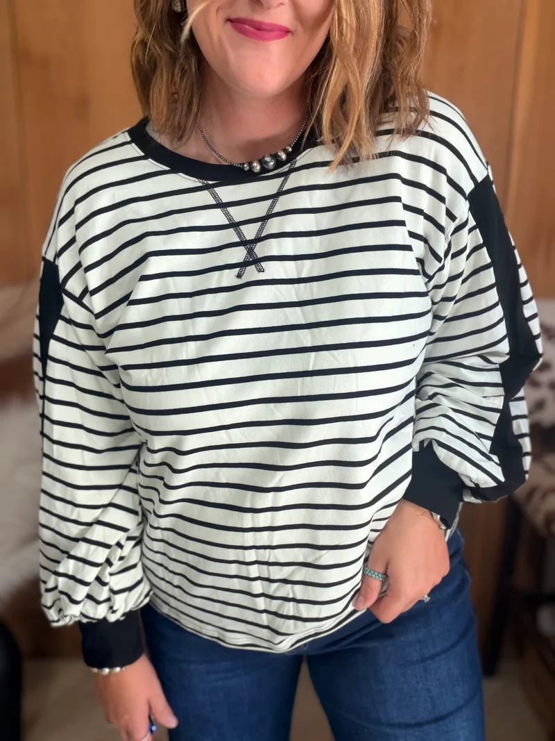 Black / White Stripe Puff Sleeve Top