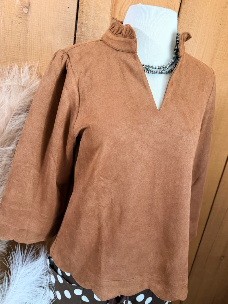 Suede Scalloped Hem Top *brown