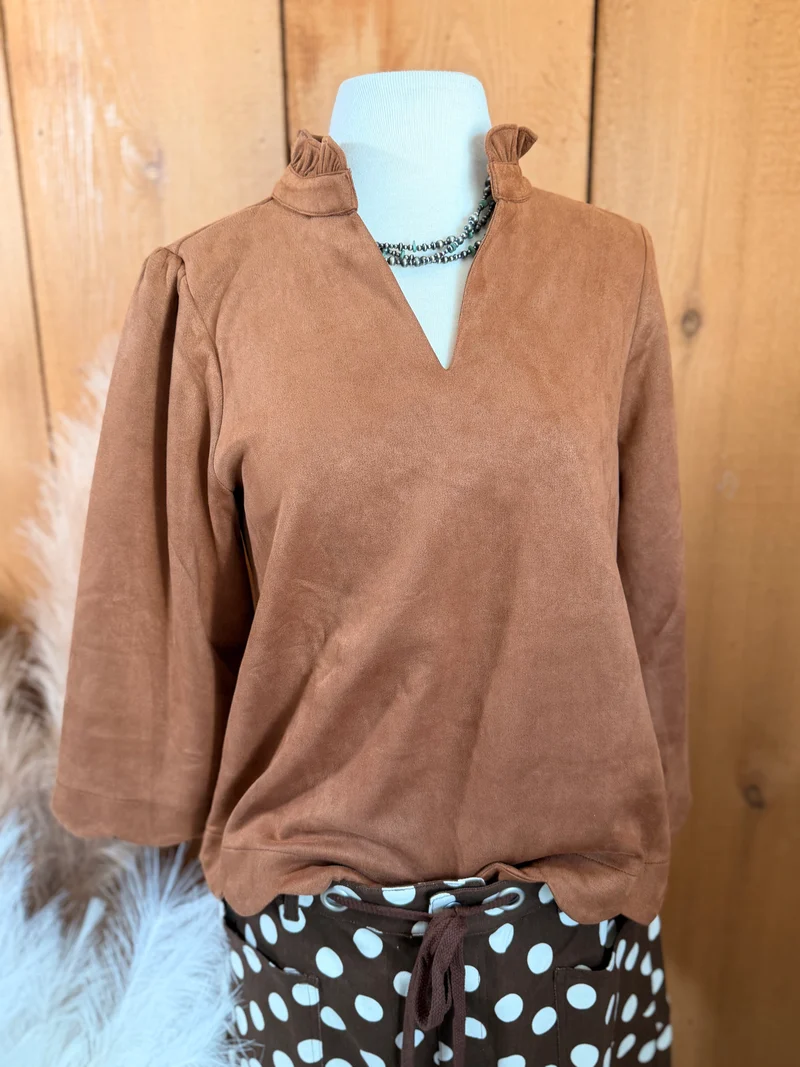 Suede Scalloped Hem Top *brown