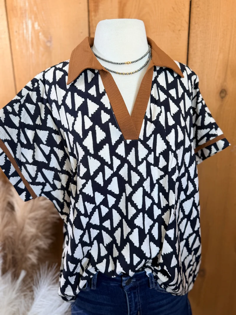 Black Abstract Print Top with Brown Collar