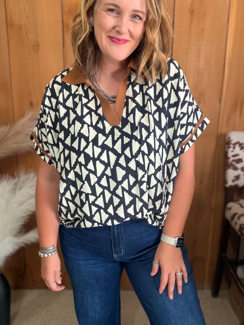 Black Abstract Print Top with Brown Collar