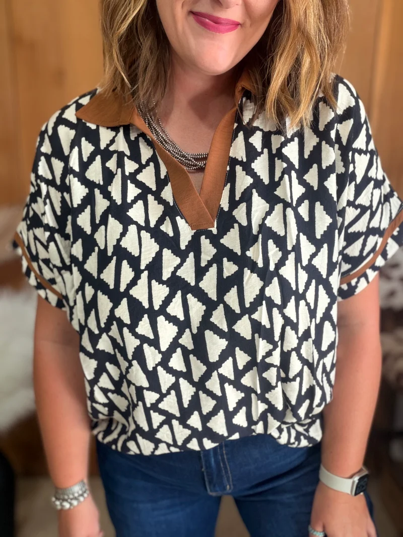 Black Abstract Print Top with Brown Collar