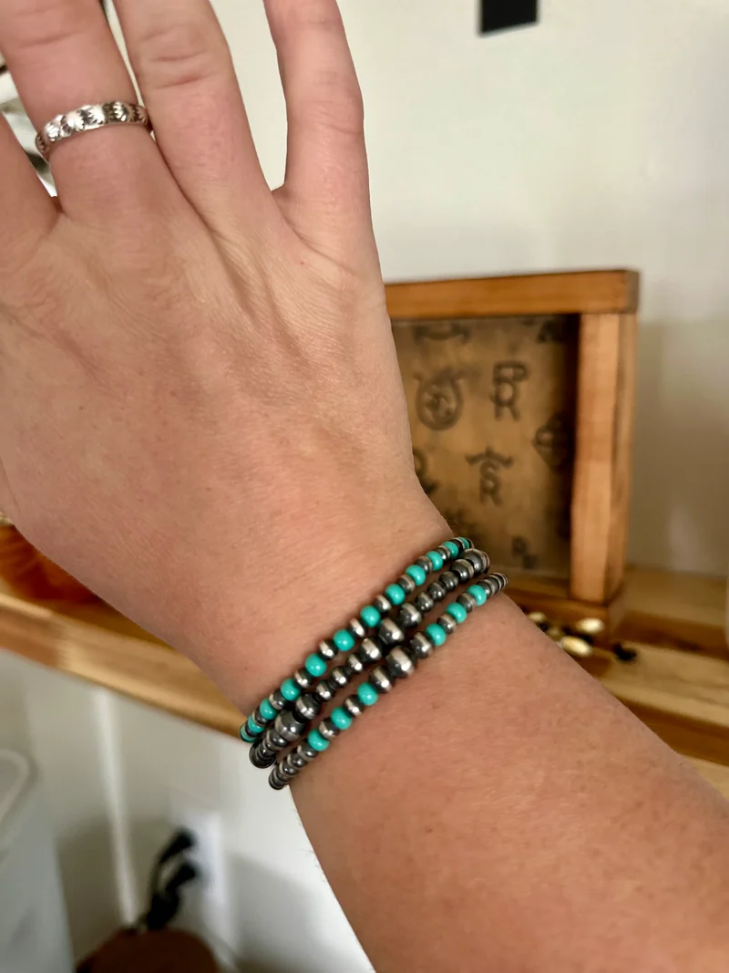 Stretchy Pearl/Turquoise Bracelets (7”)