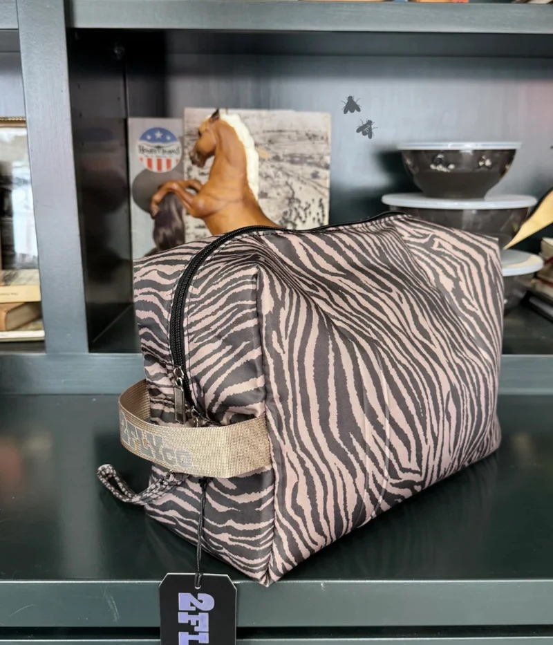 Zebra Traveller Bag