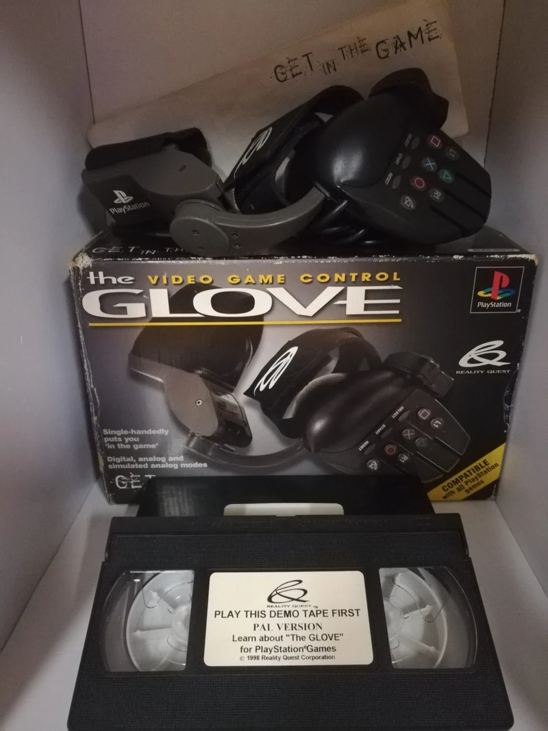 VIDEO GAME CONTROL THE GLOVE per PLAYSTATION ONE