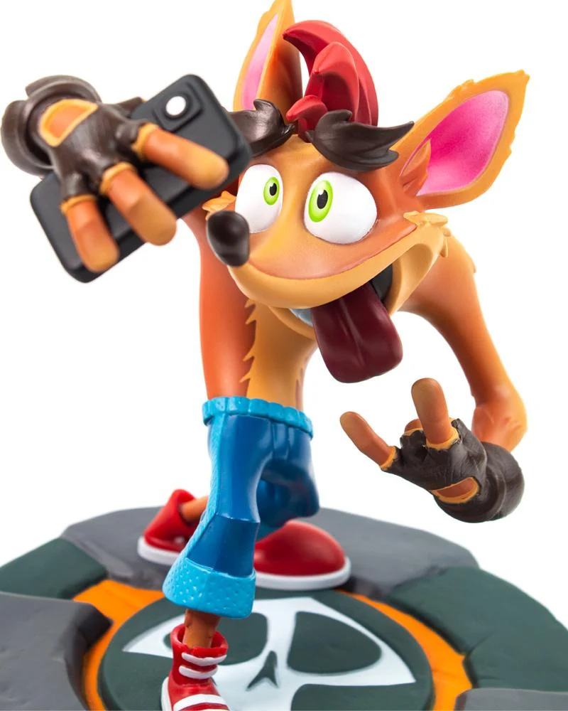 Action Figure Ufficiale Dedicata a Crash Bandicoot 4