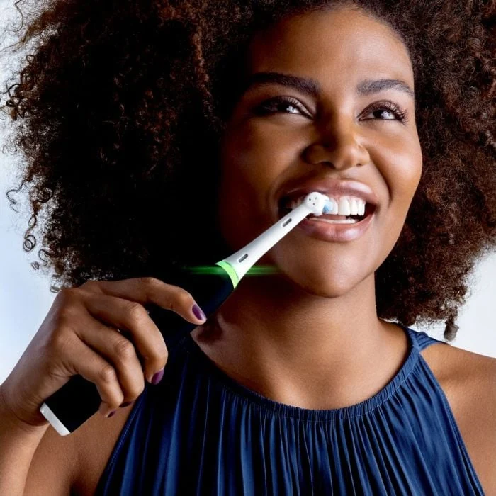 Oral-B iO Series 3 Electric Toothbrush, Matt Black