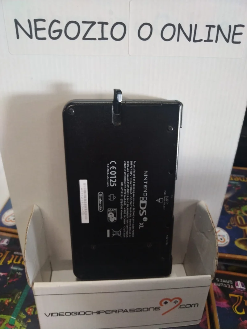 CONSOLE NINTENDO DS XL (usato garantito)(senza scatola)(con caricatore)