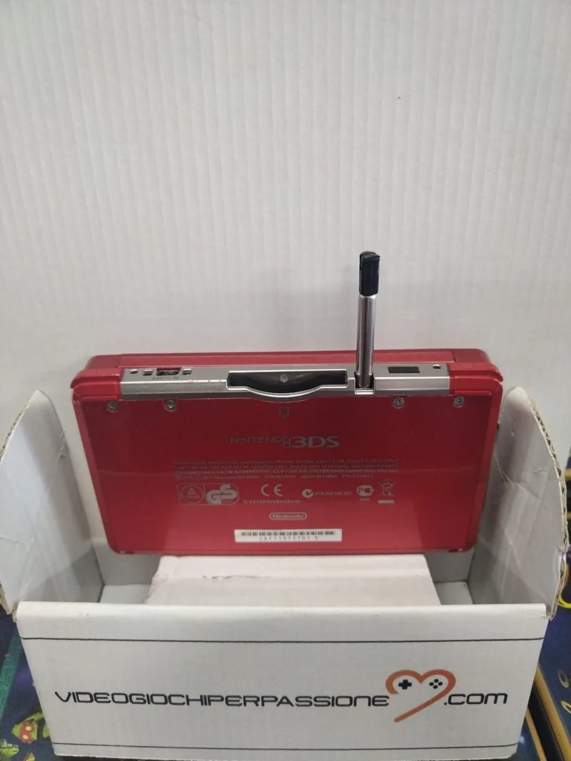 CONSOLE NINTENDO 3DS (usato garantito)(senza scatola)(con caricatore)