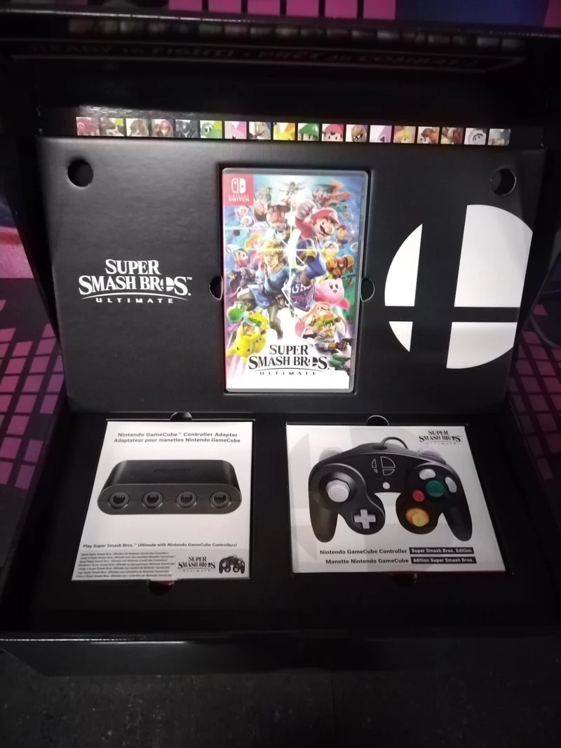 Super Smash Bros Ultimate - Limited Edition Nintendo Switch (usato garantito)
