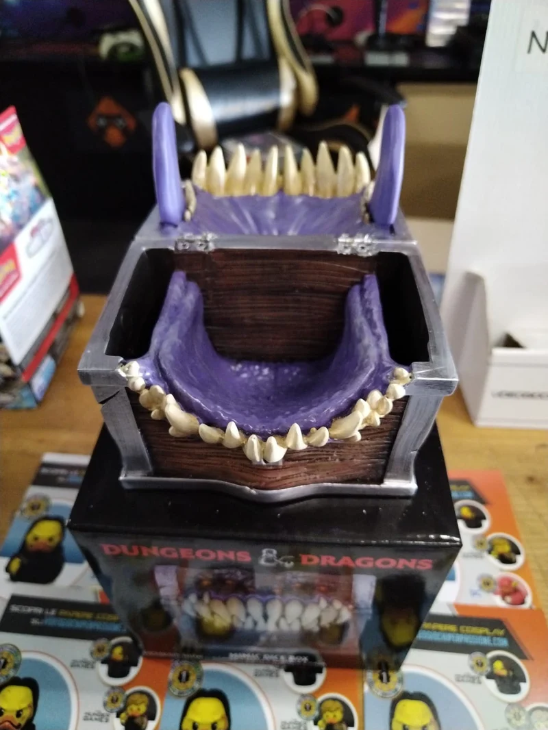 Dungeons & Dragons Mimic Dice Box, Resina, Licenza Ufficiale