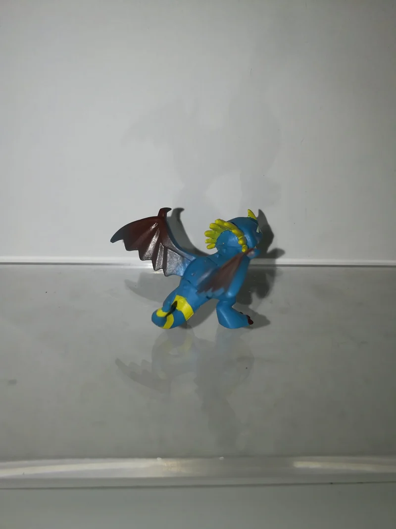 DRAGON TRAINER MINI FIGURE (4cm)
