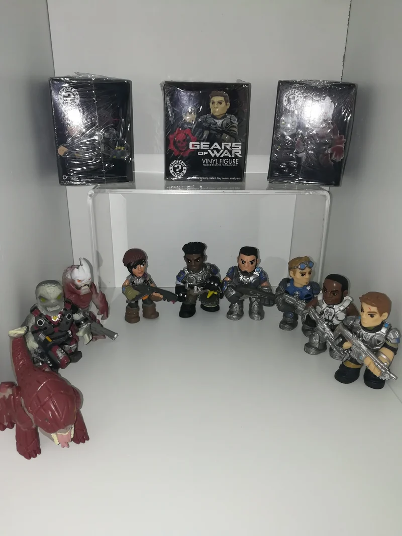GEARS OF WAR DELMONT WALKER (DEL) (8cm)