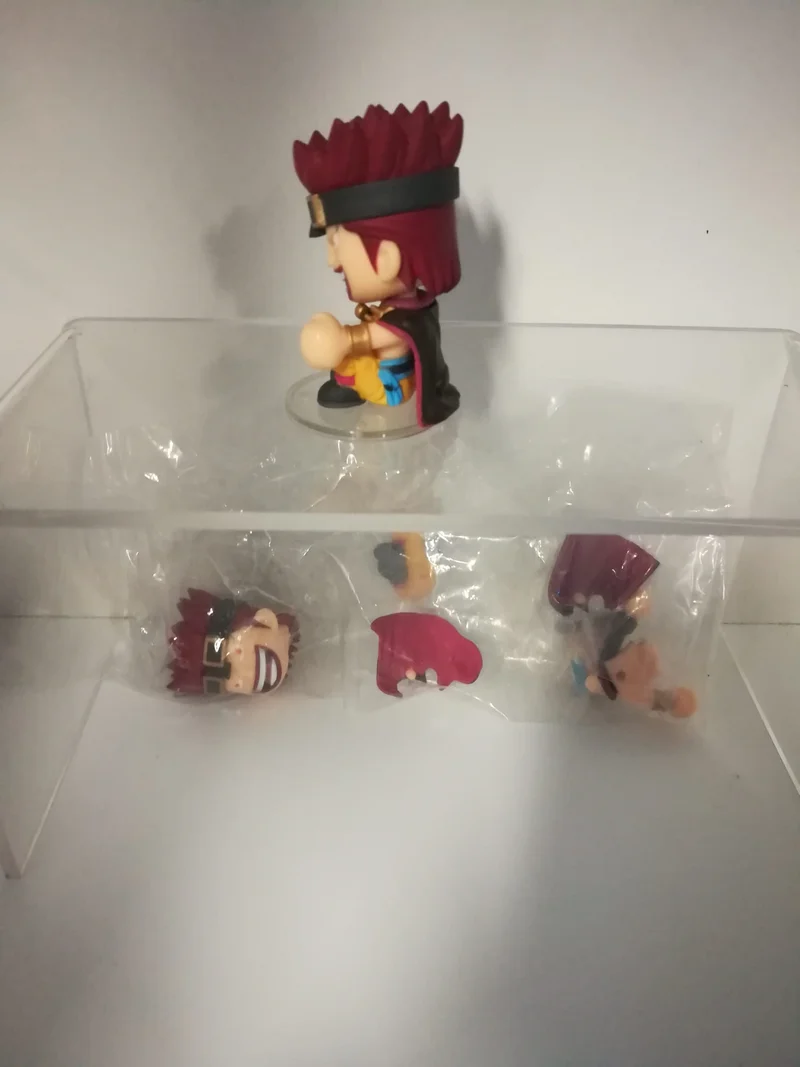 ONE PIECE (6cm)CON MOVIMENTI