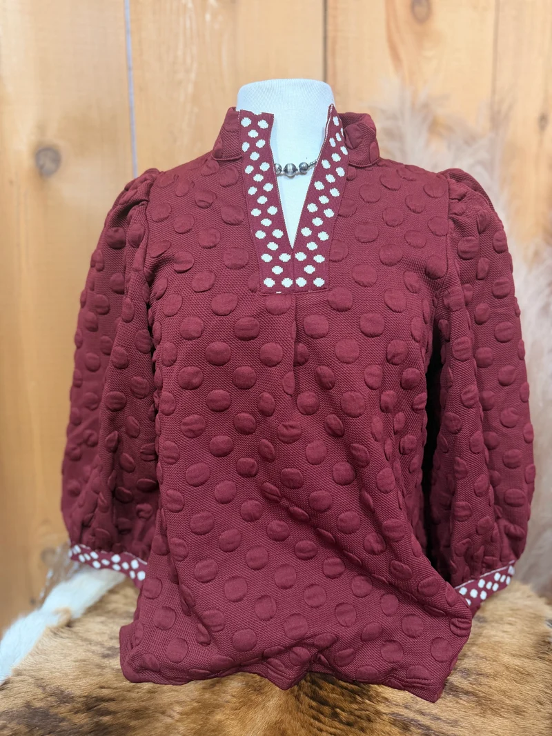 Wine Dot Texted 3/4 Sleeve Top