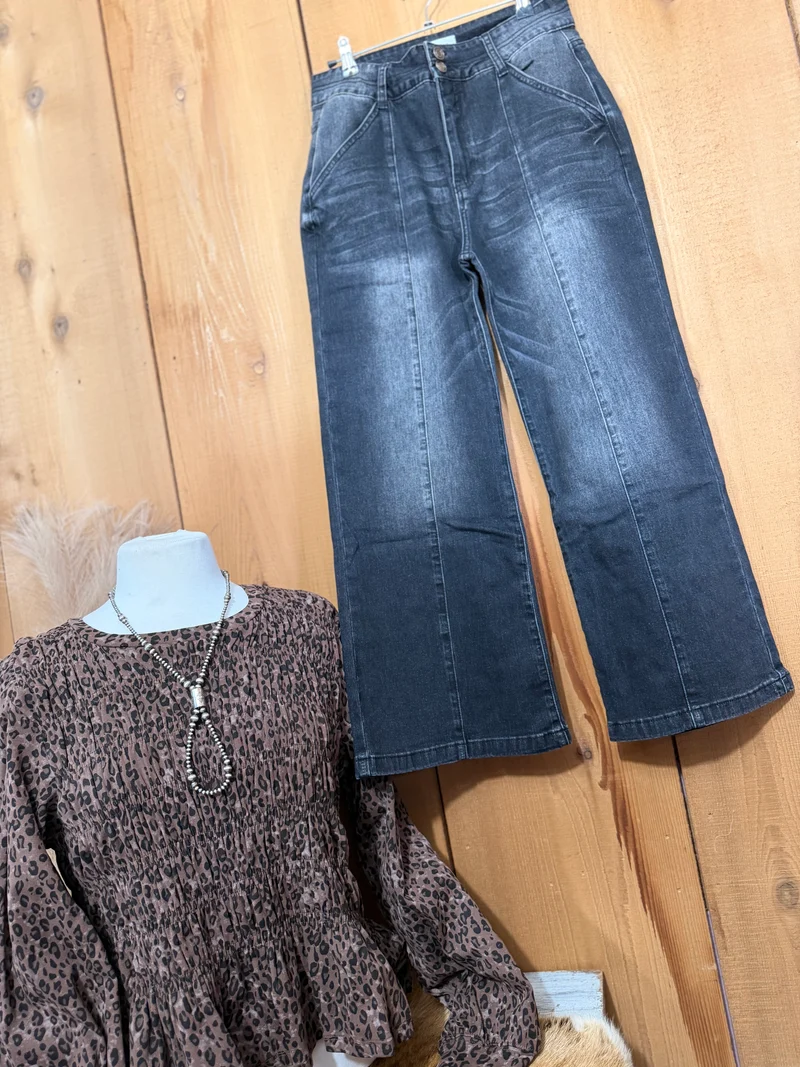 Black Front Seam Crop Jeans