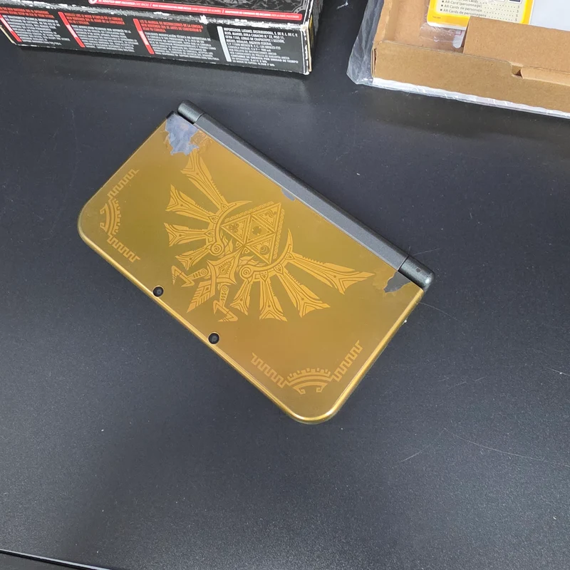 CIB "New" Nintendo 3DS XL Hyrule Edition (B)