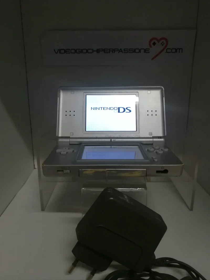 CONSOLE NINTENDO DS LITE (usato garantito)(senza scatola)(va bene per giochi gba)