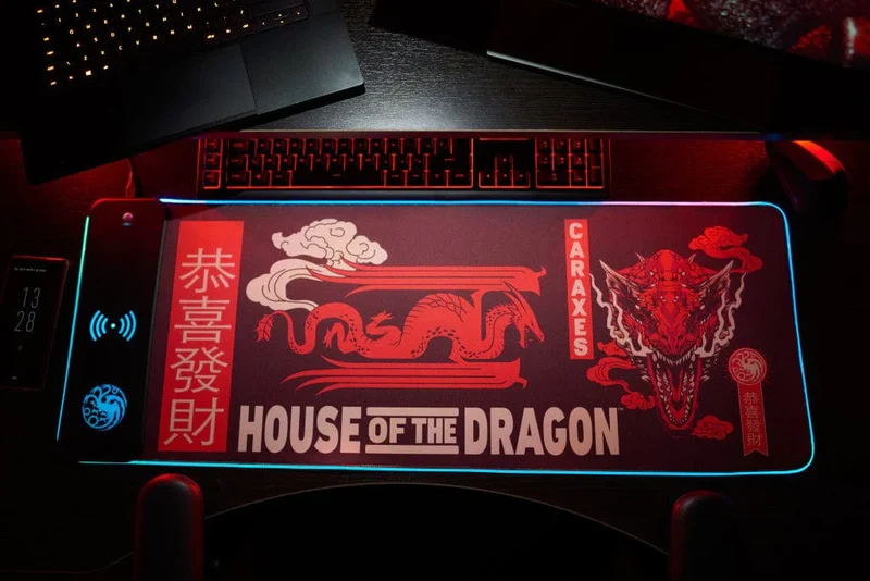 House of Dragons - Tappetino da gioco oversize e caricabatterie per cellulare-PRE-ORDER