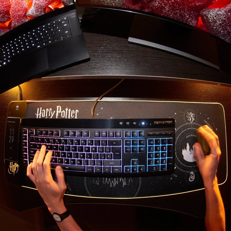 Harry Potter - Tappetino da gioco oversize e caricabatterie per cellulare PRE-ORDER