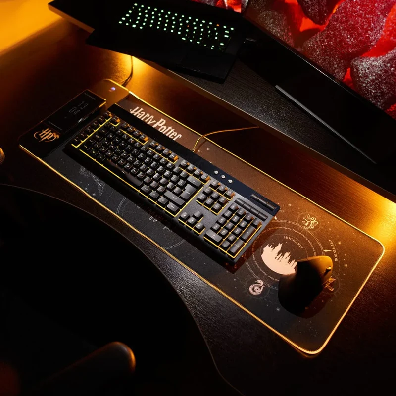 Harry Potter - Tappetino da gioco oversize e caricabatterie per cellulare PRE-ORDER