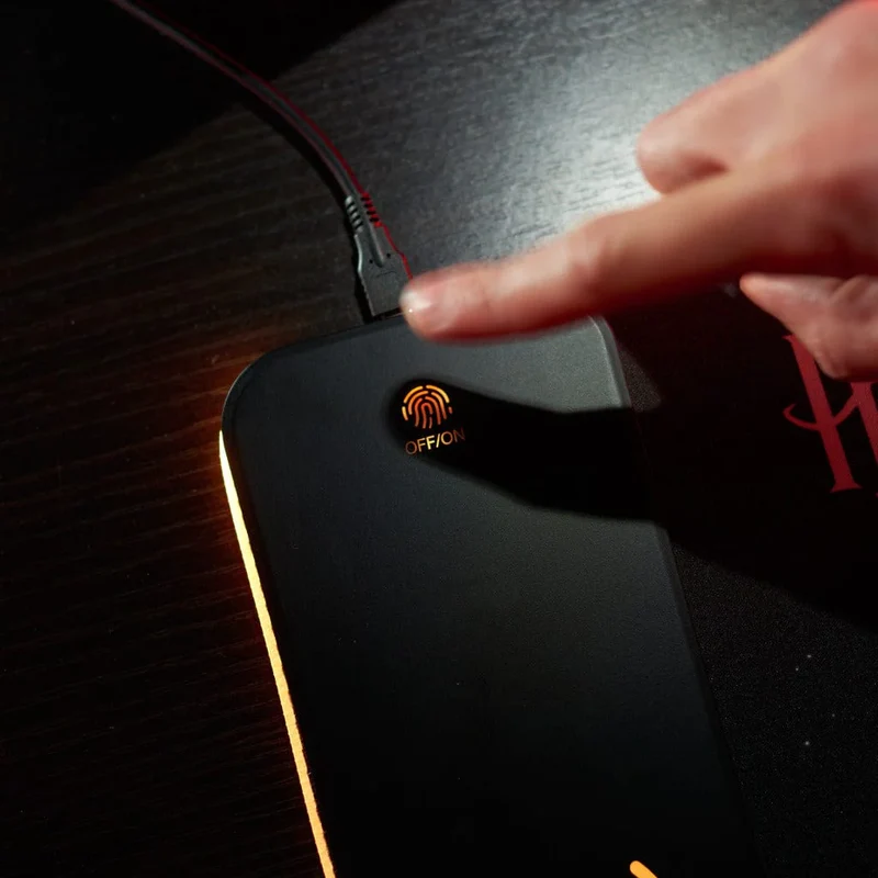 Harry Potter - Tappetino da gioco oversize e caricabatterie per cellulare PRE-ORDER
