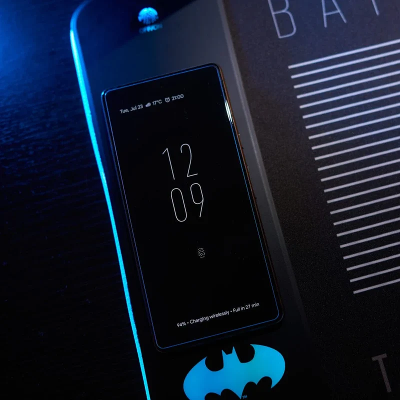 Batman - Tappetino da gioco oversize e caricabatterie per cellulare-PRE-ORDER