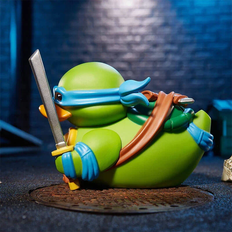Official Teenage Mutant Ninja Turtles Leonardo TUBBZ
