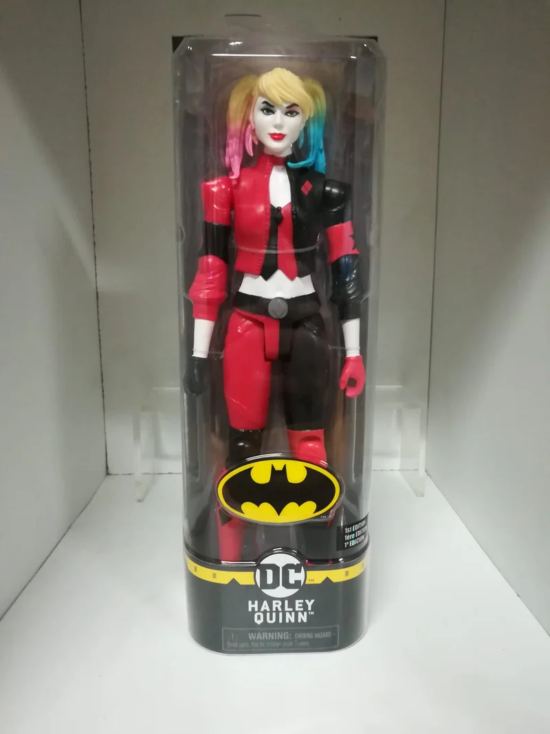 DC Comics, Batman Harley Quinn, FIGURE 30 cm e dotato di 11 punti di articolazione
