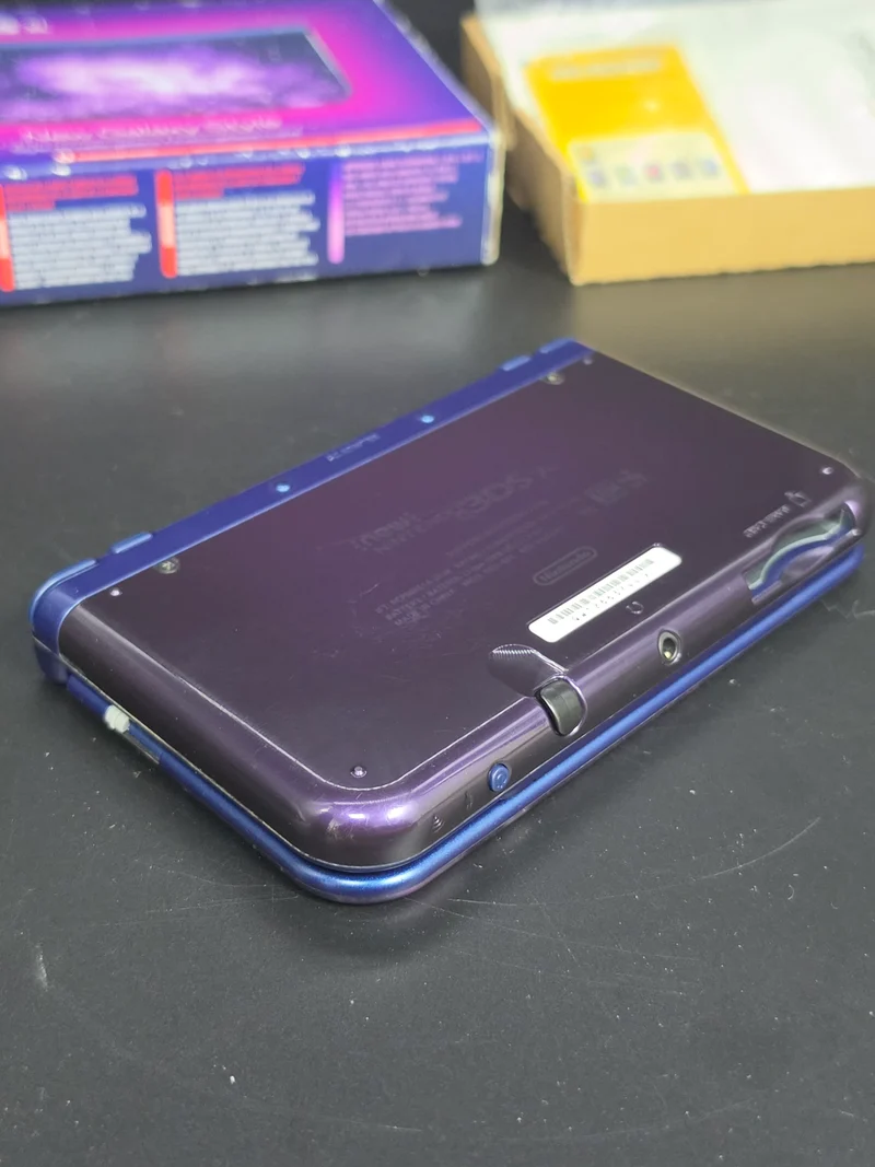 Complete in box "NEW" Nintendo 3DS XL Galaxy Handheld System [B]