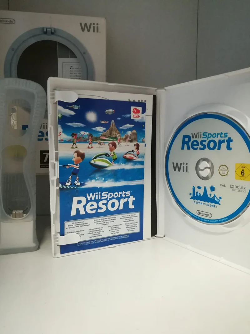 NINTENDO WII SPORTS RESORT +WII MOTION PLUS (usato garantito)