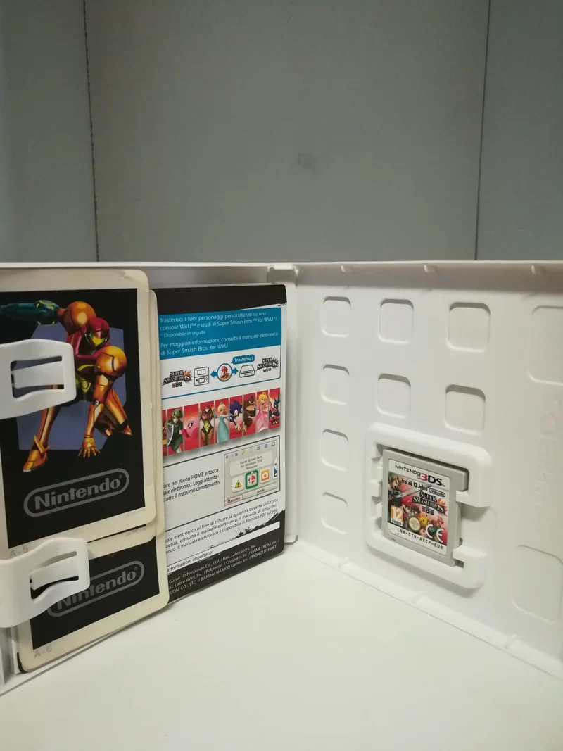 SUPER SMASH BROS FOR NINTENDO 3DS (usato garantito)(versione italiana)