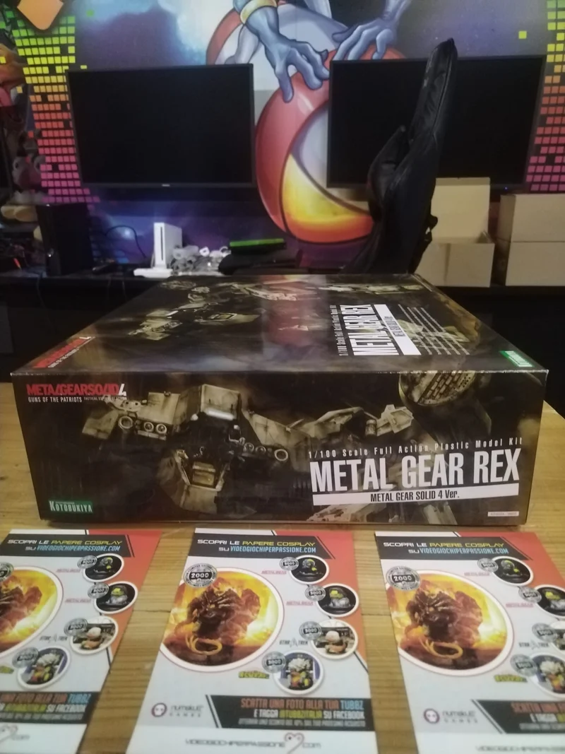 Metal Gear Solid 4 Plastic Model Kit 1/100 Metal Gear Rex MGS 4 Version 22 cm