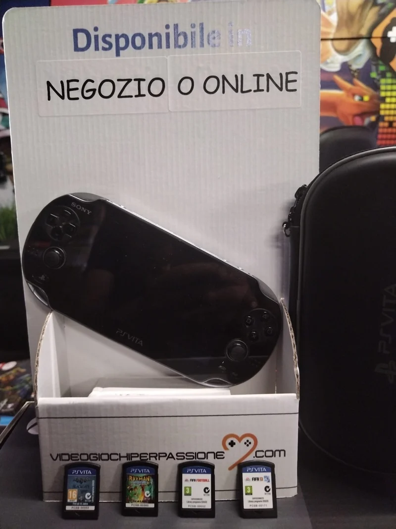 Sony PS Vita + Custodia e 4 Giochi - USATO GARANTITO