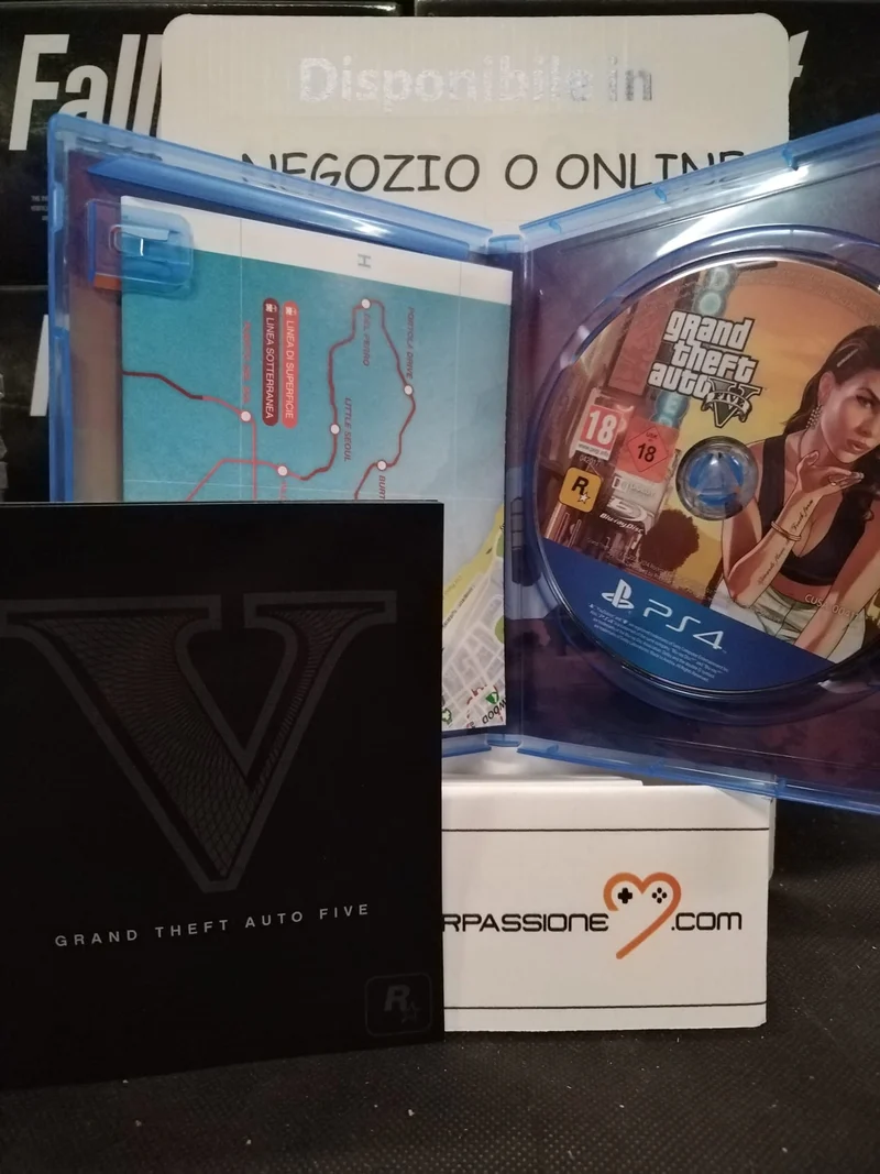 GTA 5 - GRAND THEFT AUTO V PS4 EDIZIONE ITALIANA(usato garantito)