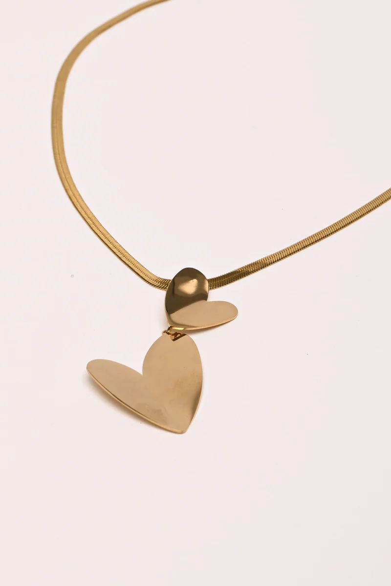Set collana e orecchini con cuori oro