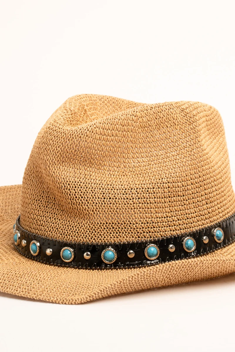 Cappello in rafia beige con nastro e pietre turchesi