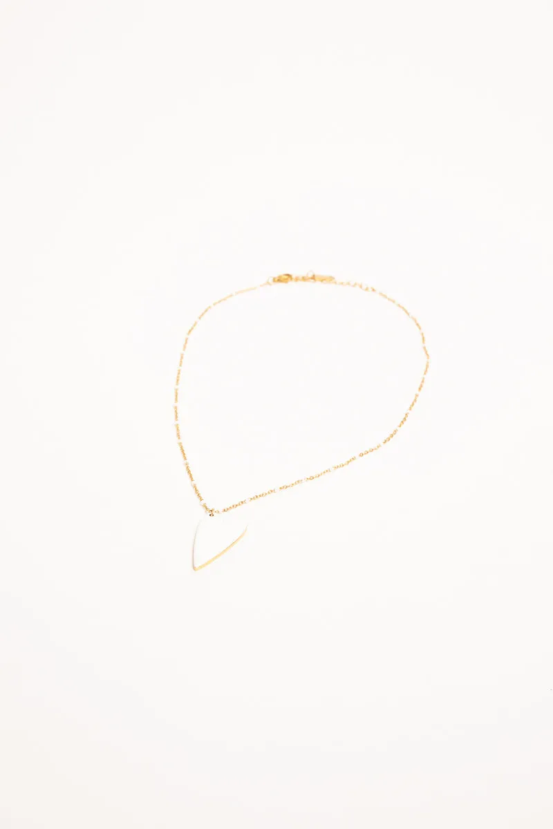 Collana con pendente a cuore bianco