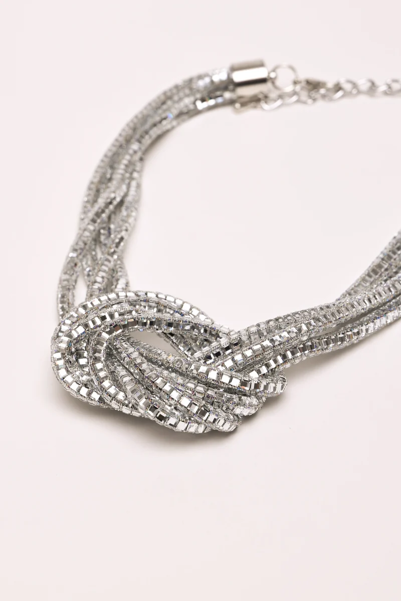 Collana multifili con strass e nodo
