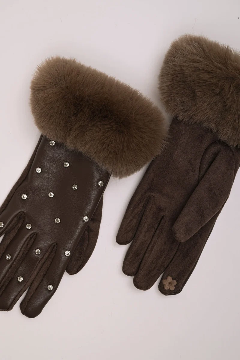Guanti in similpelle con polsini in faux fur e strass