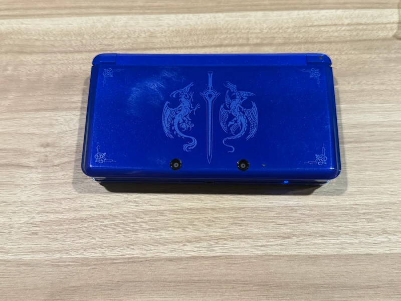 Nintendo 3DS Blue Fire Emblem Awakening Limited Edition