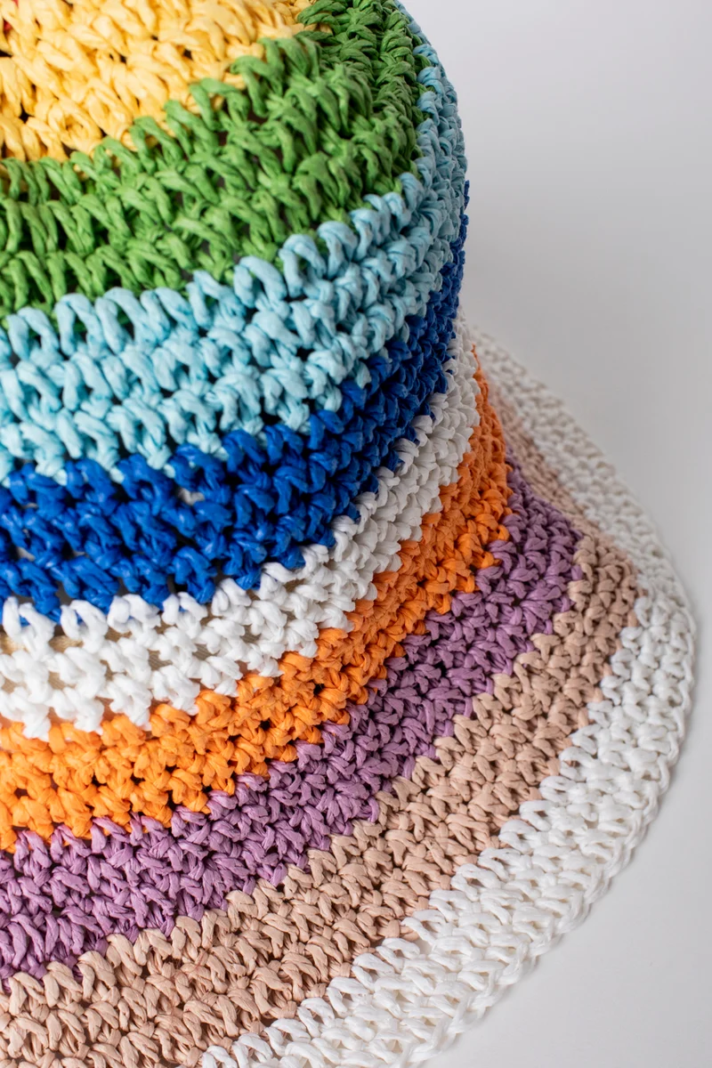 Cappello in paglia a righe