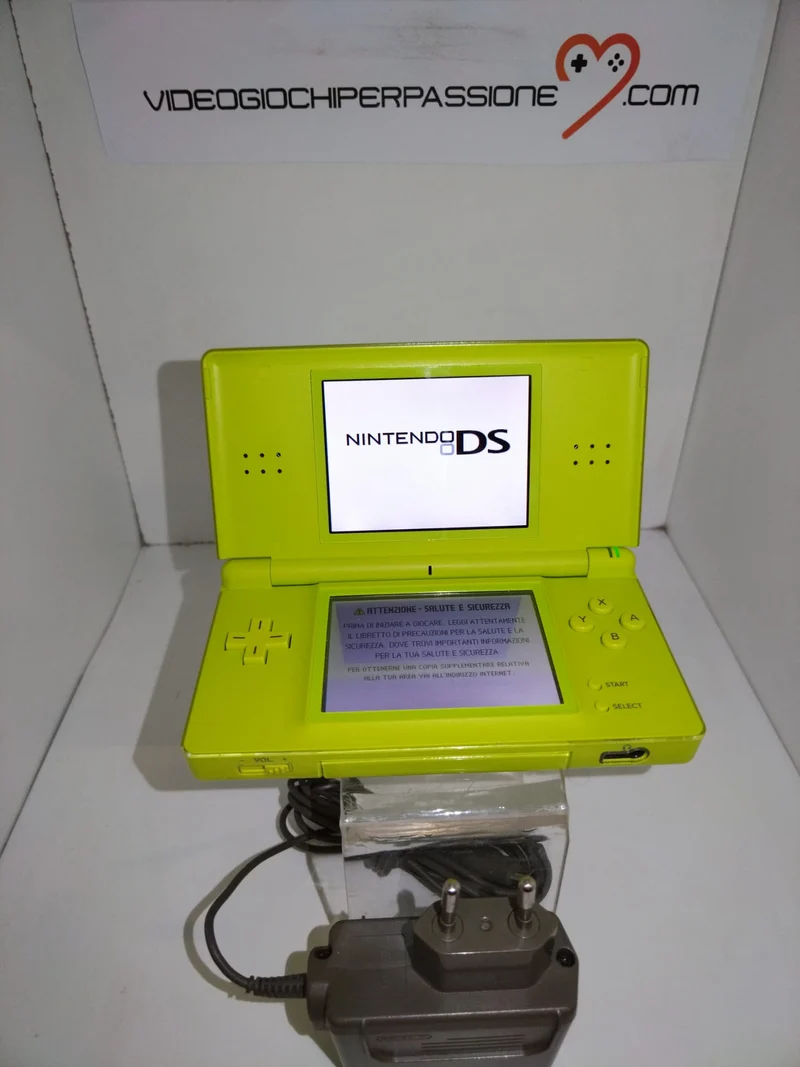 CONSOLE NINTENDO DS LITE (usato garantito)(senza scatola)(va bene per giochi gba)(con caricatora)