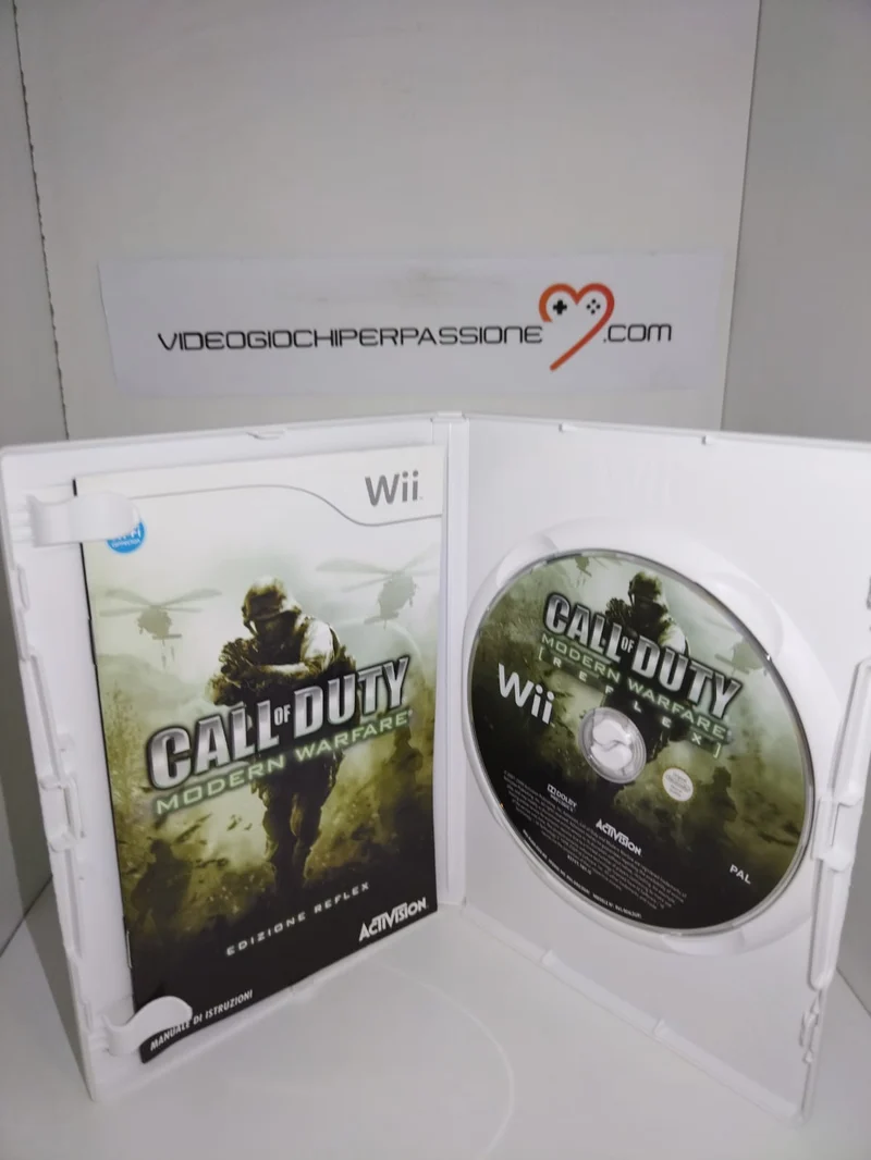 CALL OF DUTY MODERN WARFARE edizione reflex NINTENDO WII (usato)(versione ita.)